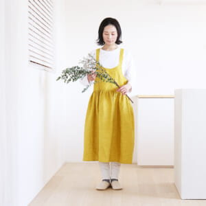 クロスギャザーエプロン