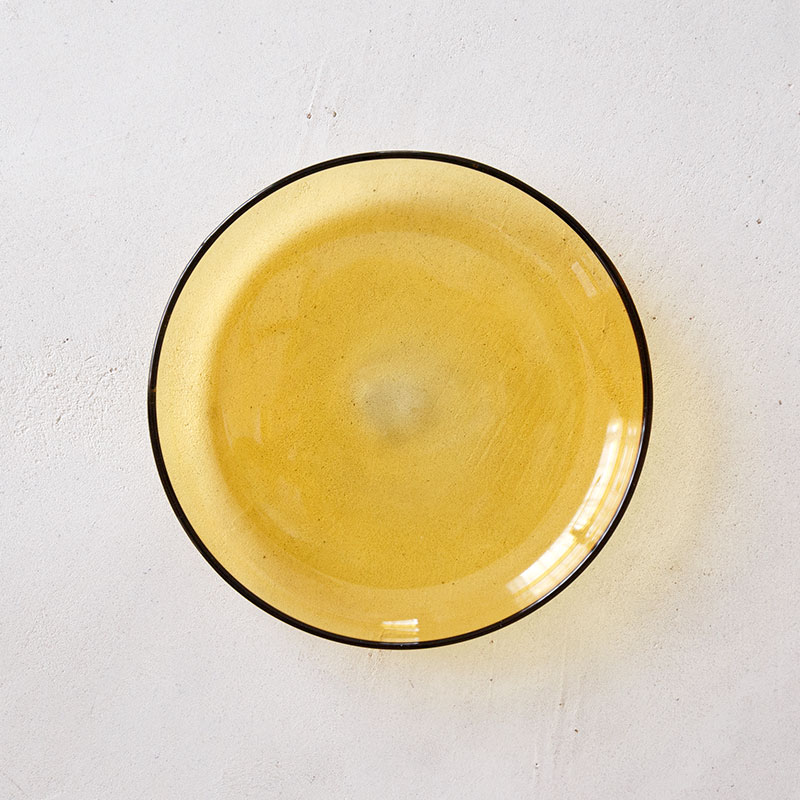 ポップなガラスのプレート