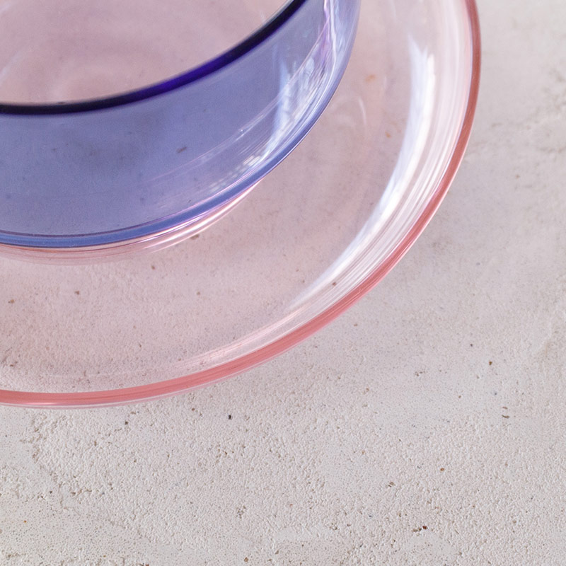 ポップなガラスのプレート