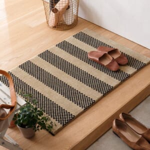 てざわりアーバン ER627E 玄関イメージ