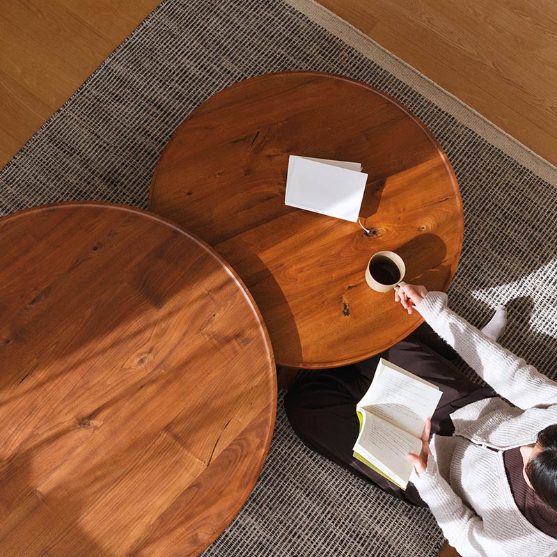 屏風脚のローテーブル