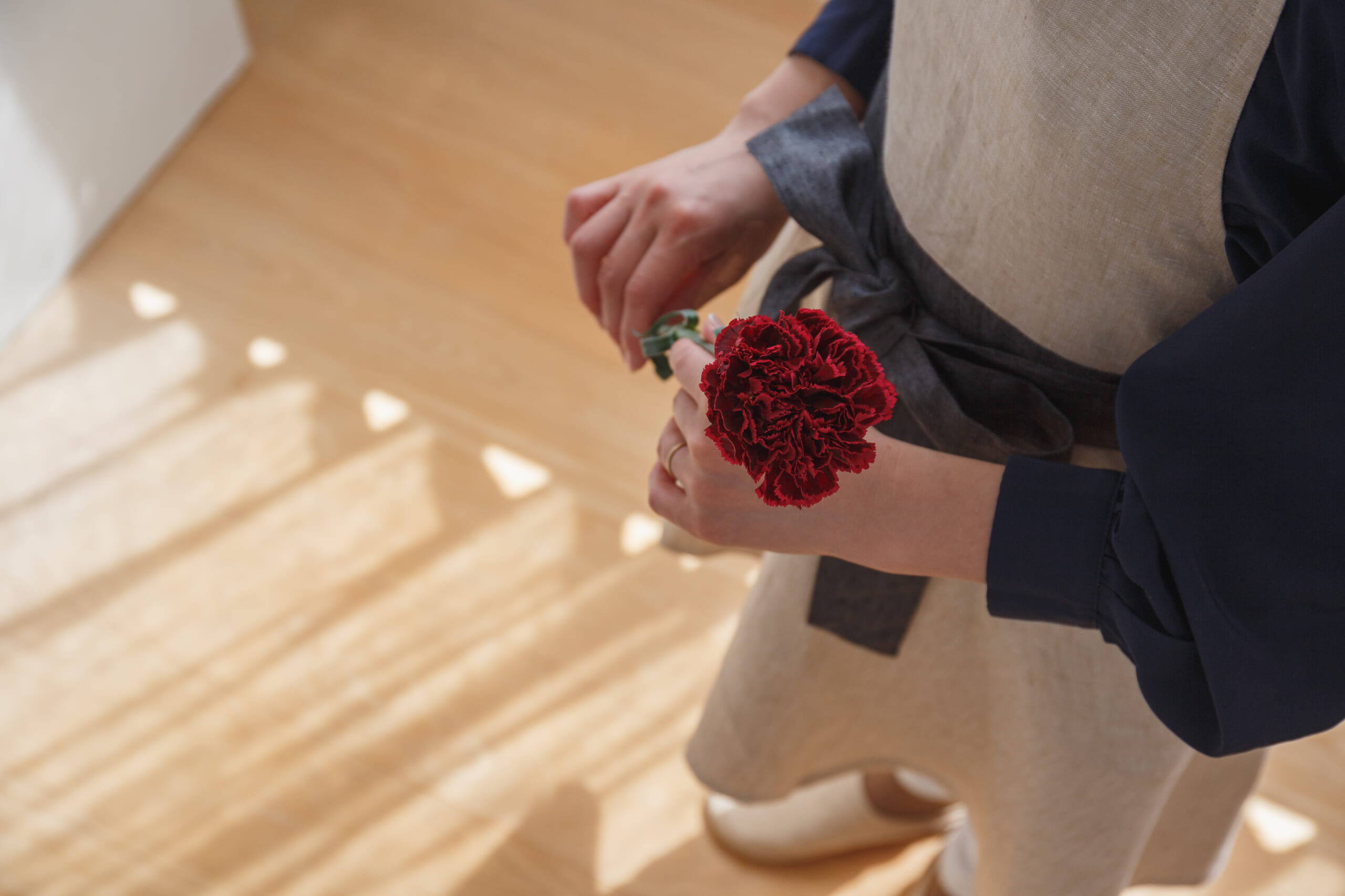 リボンフレアエプロン / リネン100%