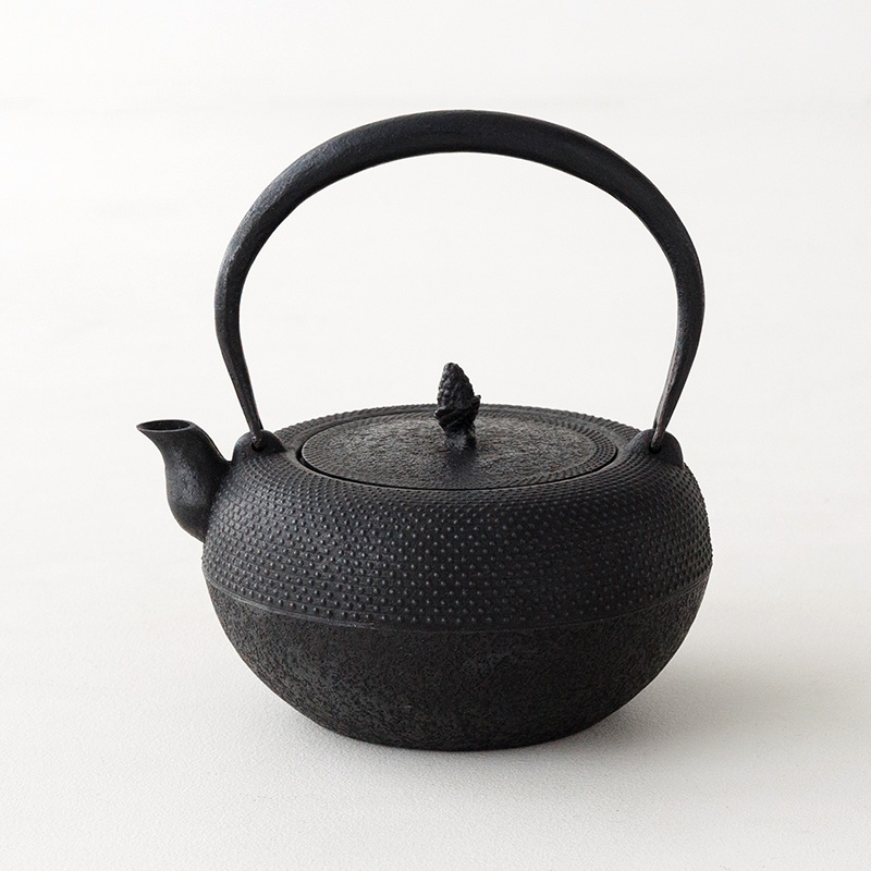 南部鉄器の鉄瓶