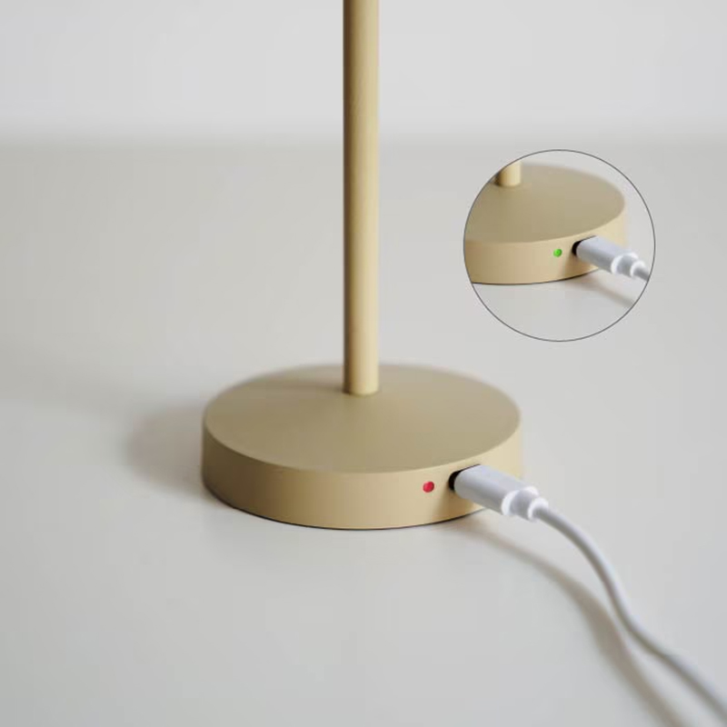 ちいさな傘のポータブルランプ-コードレスの様子