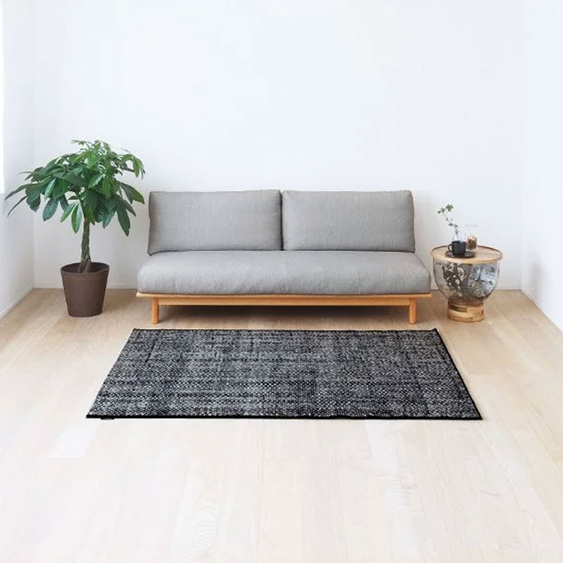 シンプルモダンな天然素材のウールラグ [ナチュラルブラック]/NR5006