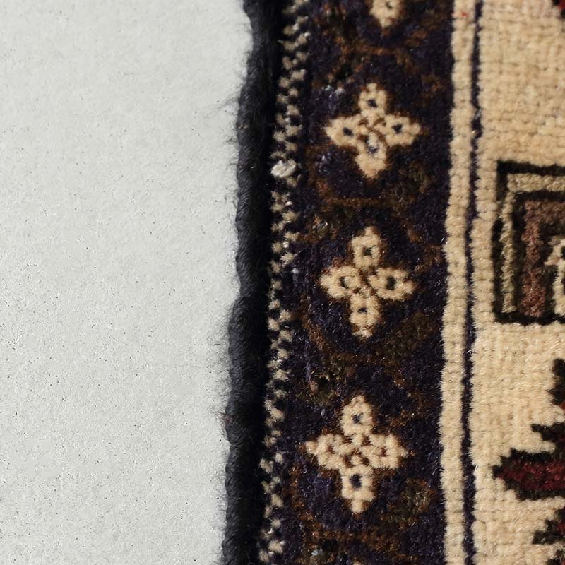 [バルーチ ホワイト] 1990年代 / OR1028 / かがり部分全体的に細かなほつれあり