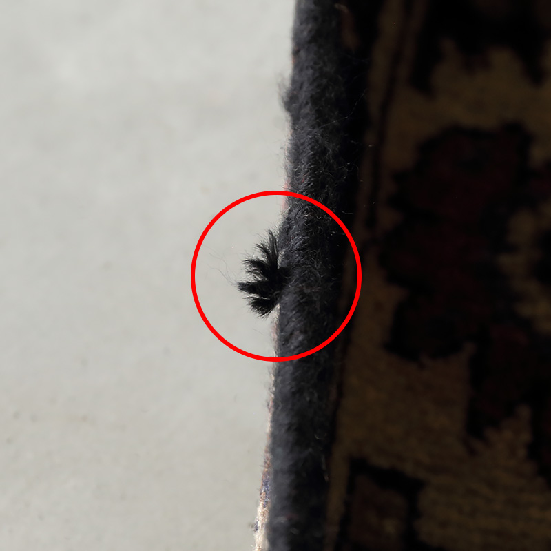 [バルーチ ホワイト] 1990年代 / OR1028 / かがり部分の裏側にほつれあり