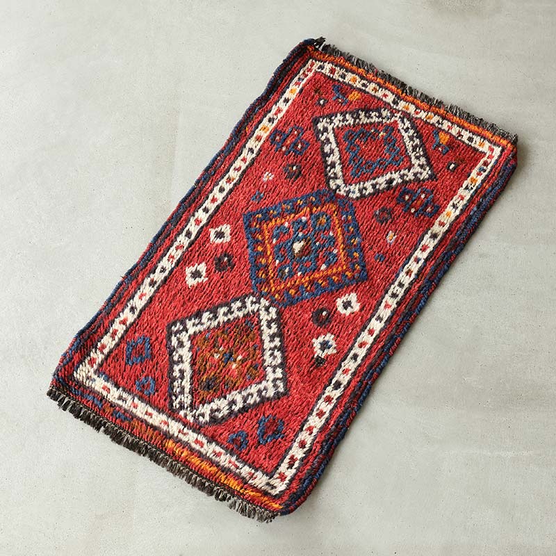 [シラーズ] イラン産 / 1990年代 / OR1093 / 47×80cm / 明るく見える向き