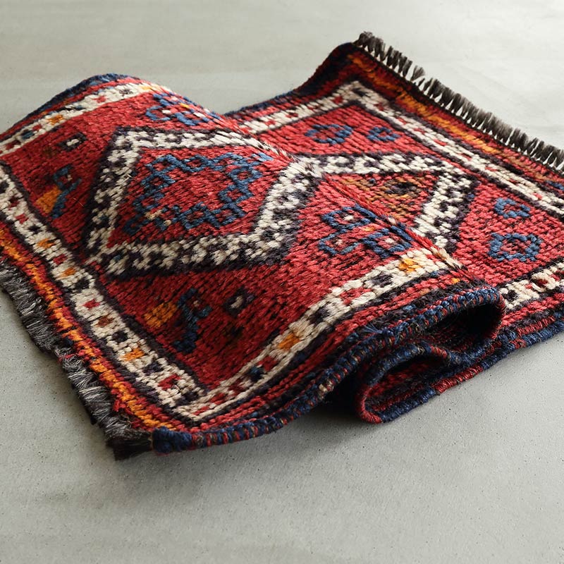 [シラーズ] イラン産 / 1990年代 / OR1093 / 47×80cm