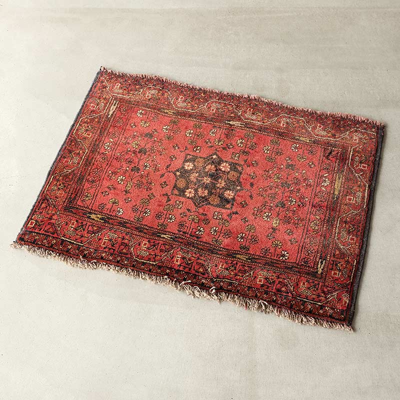 [トルクメン] 1990年代 / 76×54cm / OR1104 / 明るく見える向き