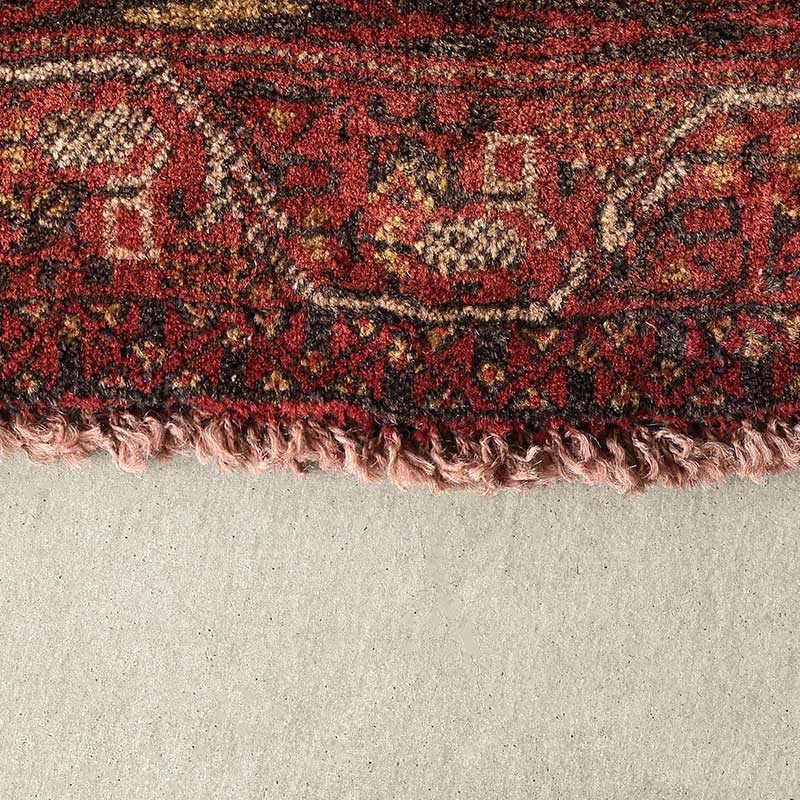 [トルクメン] 1990年代 / 76×54cm / OR1104 / フリンジに色移りあり