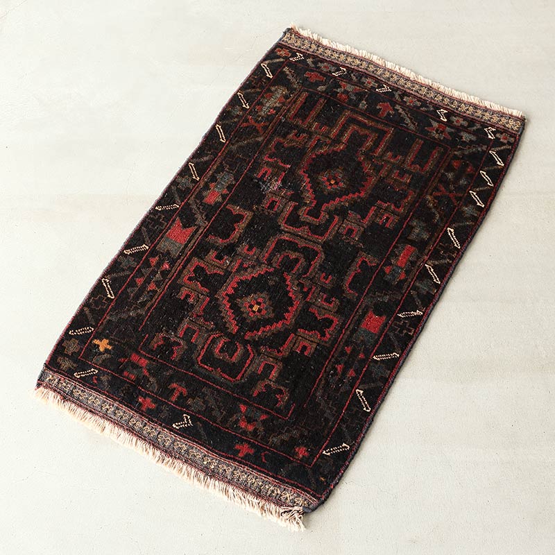[バグラニ] アフガニスタン産 / 1990年代 / 55×93cm / OR1105 / 濃く見える向き