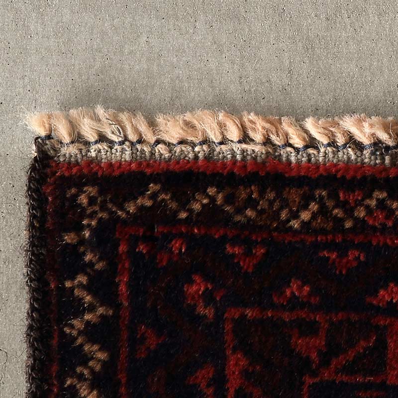 トライバルラグ[ラティフケール] アフガニスタン産 / 1990年代 / OR1114 / フリンジに色移りあり