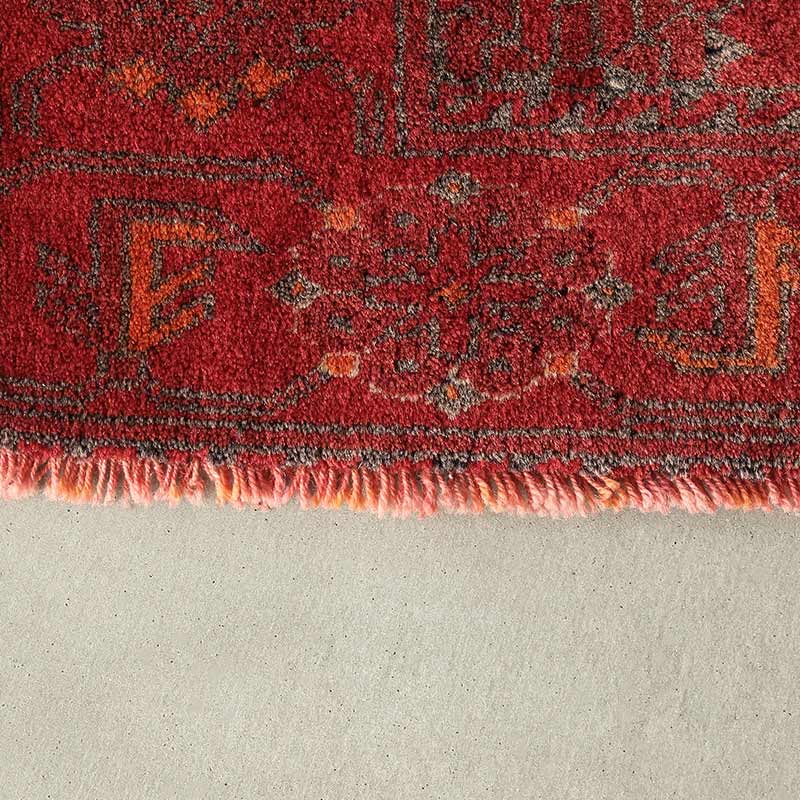 [トルクメン バシリ] 1990年代 / 76×114cm / OR1116 / フリンジに色移りあり