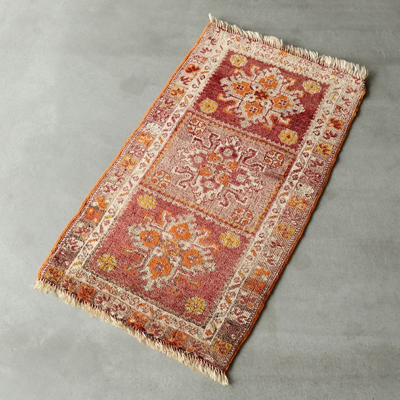 [イラニ クルディッシュ] イラン産 / 1990年代 / OR1123 / 50×89cm / 明るく見える向き