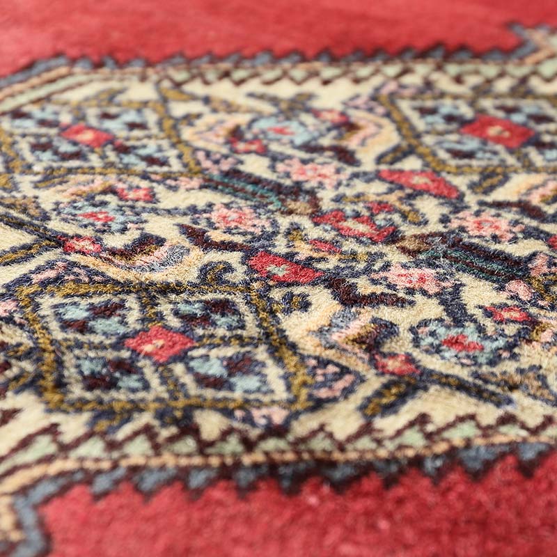 トライバルラグ / [シラーズ] イラン産 / 1970年代 / OR650 / 表面アップ