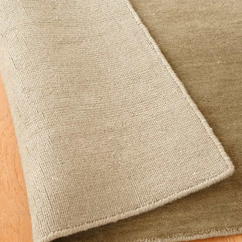 スタンダードウールラグ サンドベージュ 裏面の様子