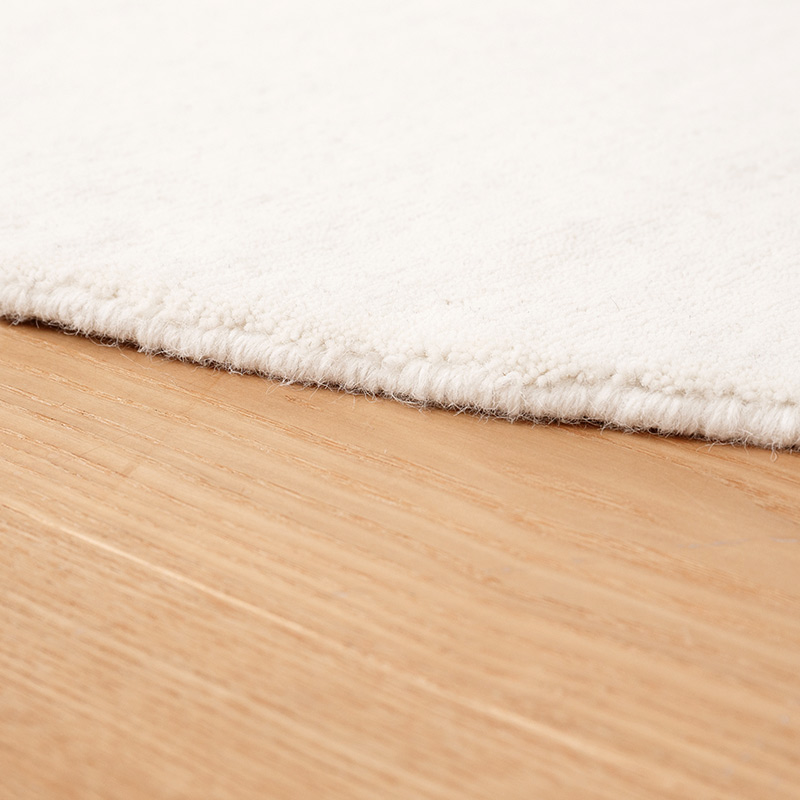 スタンダードウールラグ ホワイトサークル 縁のかがり