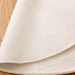 スタンダードウールラグ ホワイトサークル 裏面の様子