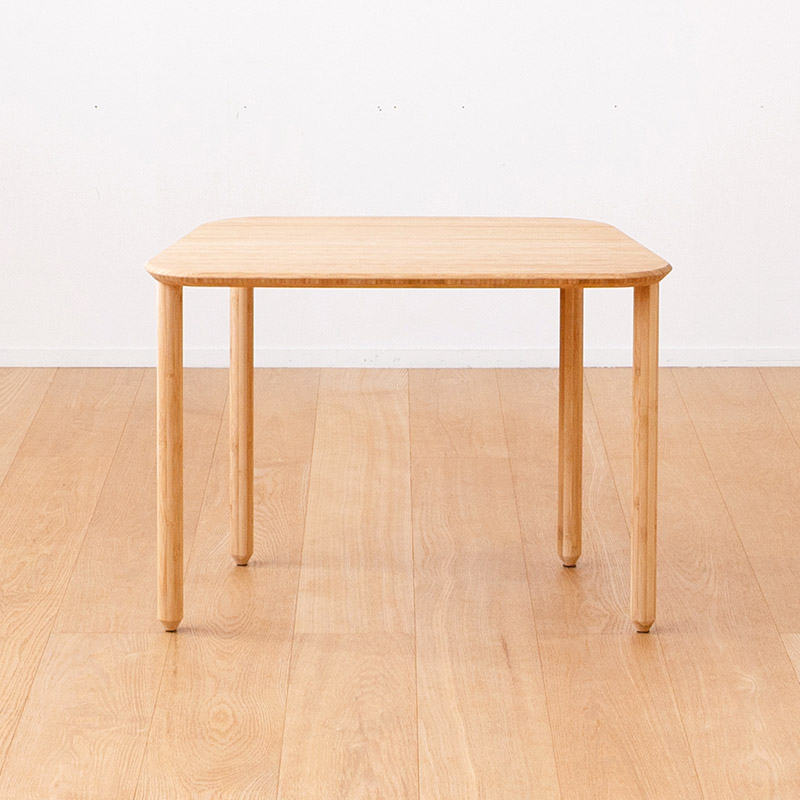 竹のネストテーブル