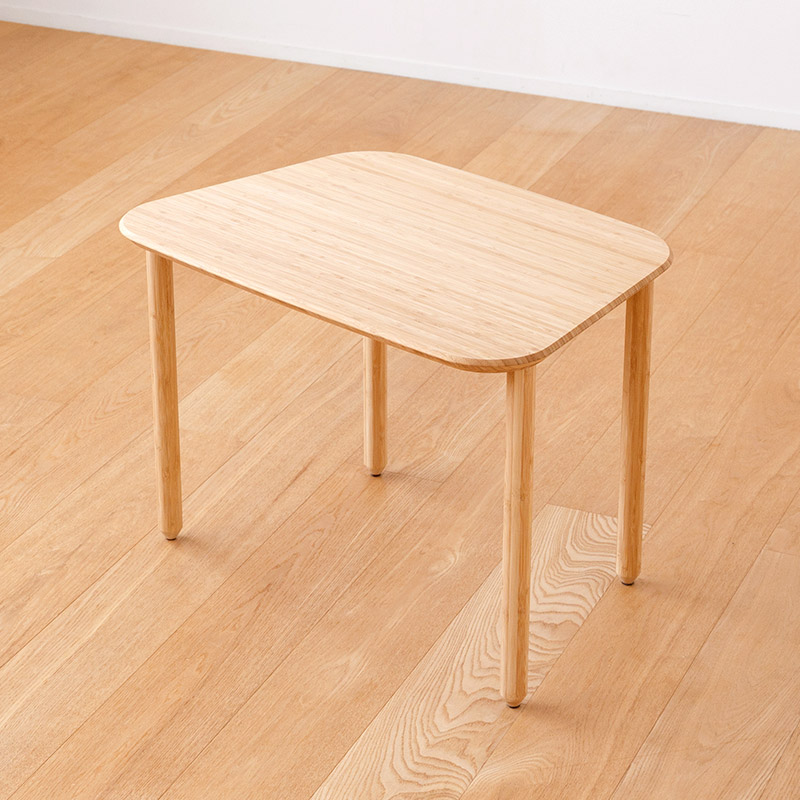 竹のネストテーブル