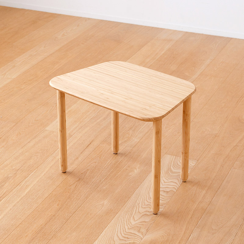 竹のネストテーブル