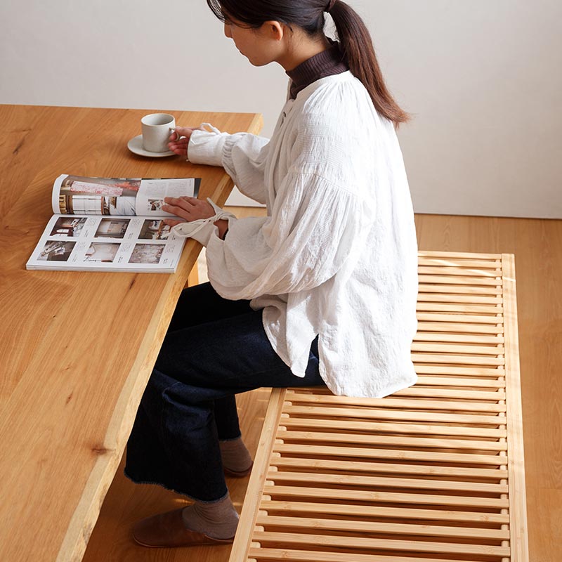 竹のスリットベンチ