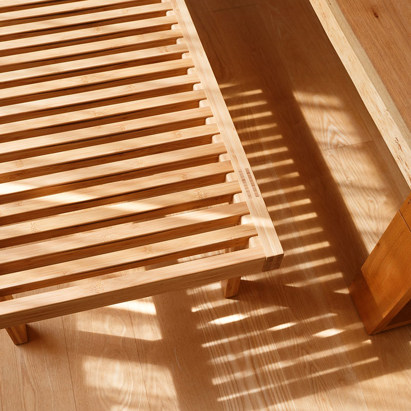 竹のスリットベンチ