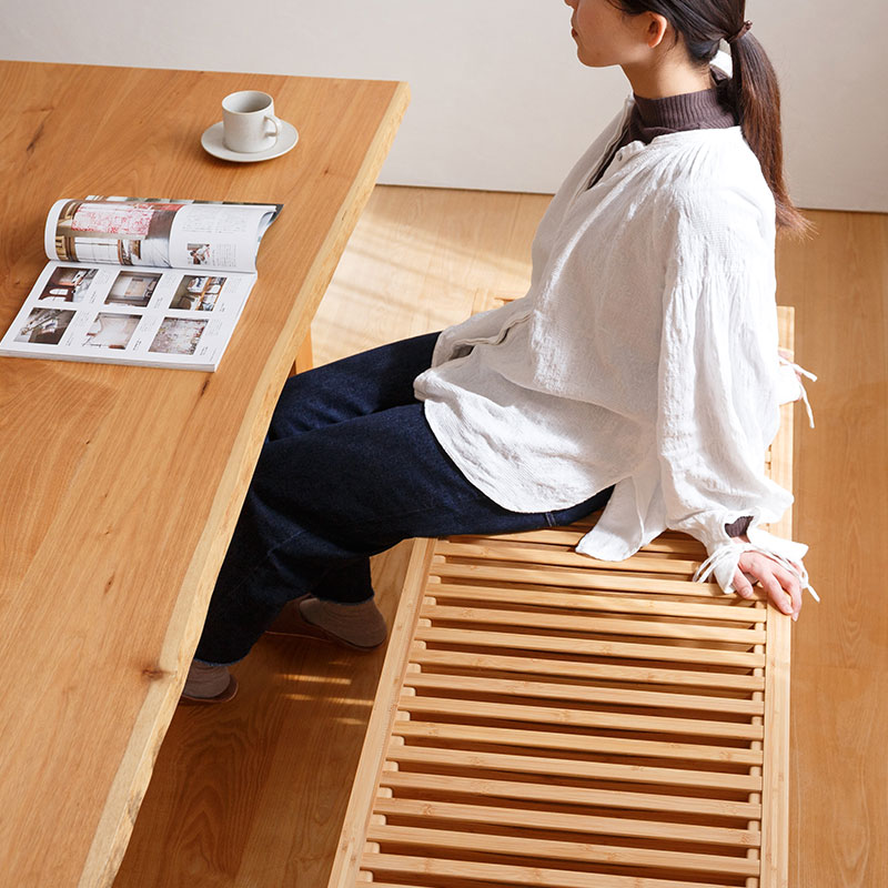 竹のスリットベンチ