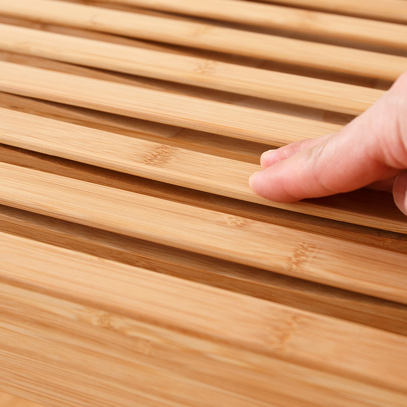 竹のスリットベンチ