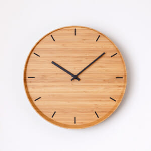 竹の壁掛け時計