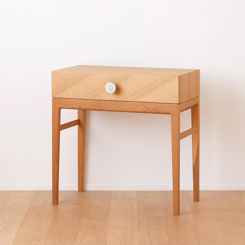 ドレッサーデスク