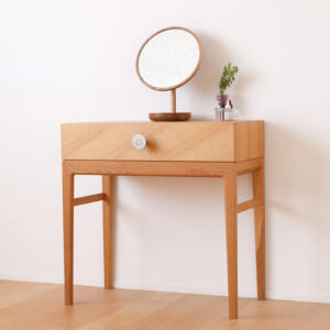 ドレッサーデスク