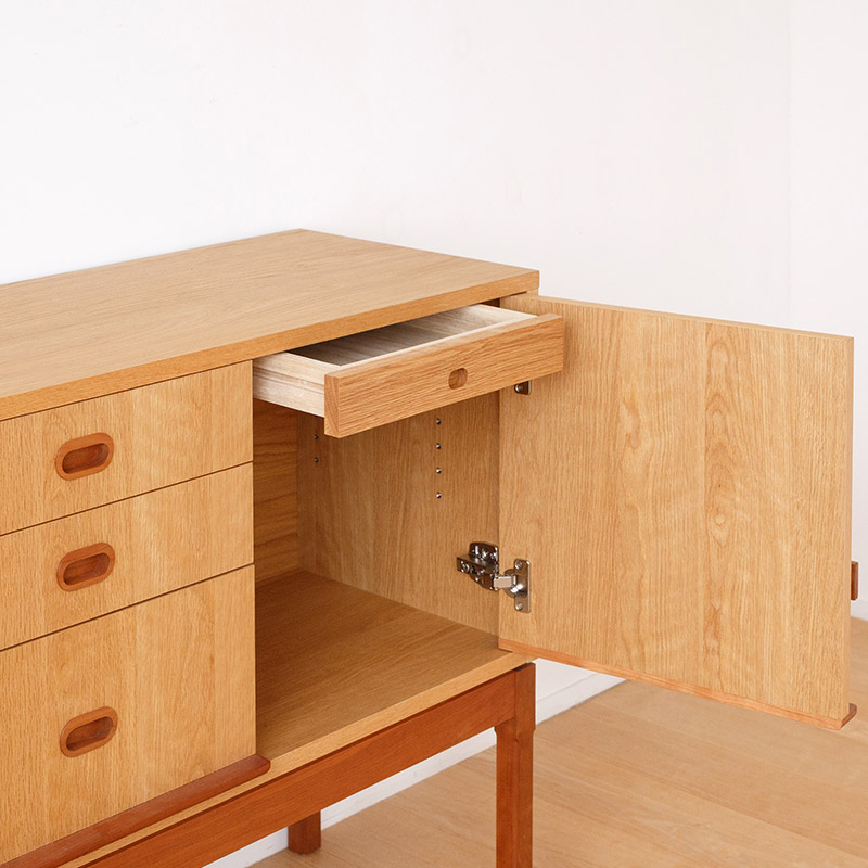 マガジンラック付き収納ボード