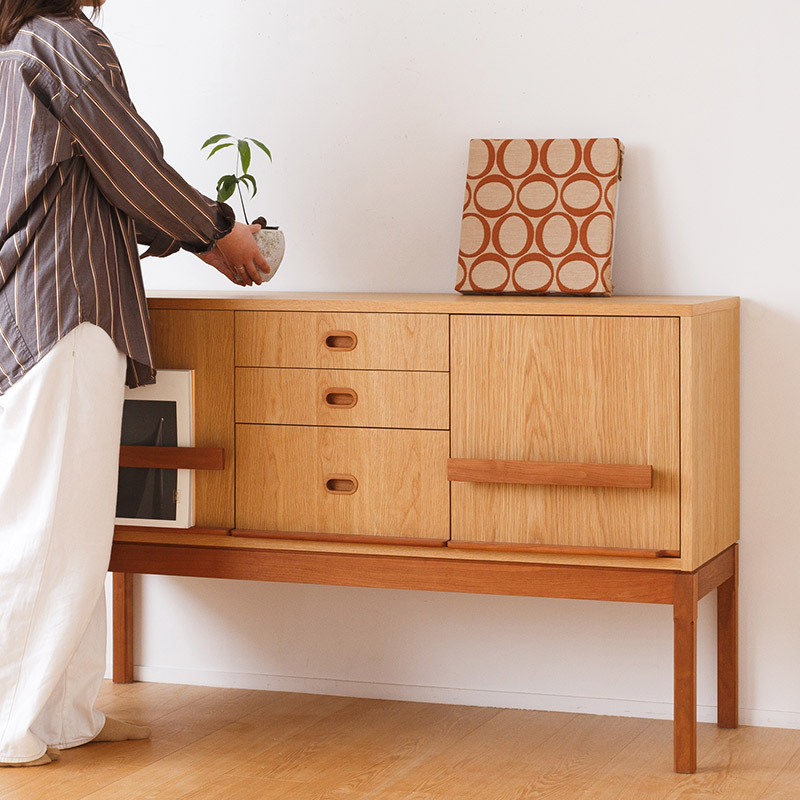 マガジンラック付き収納ボード