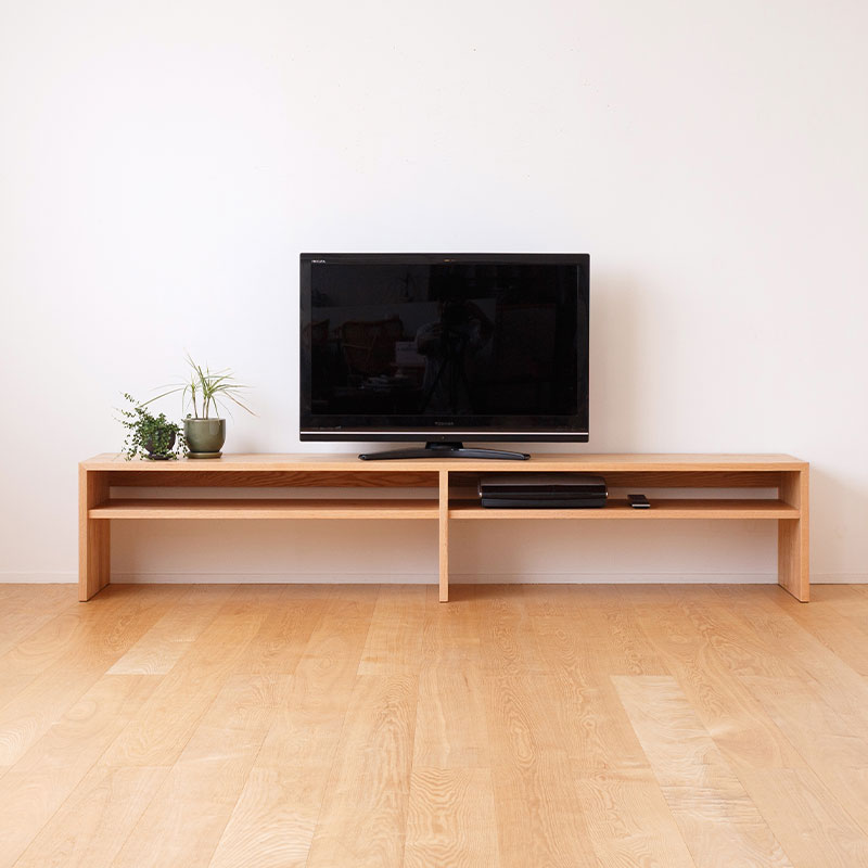 本棚やベンチにもなるオープンテレビボード