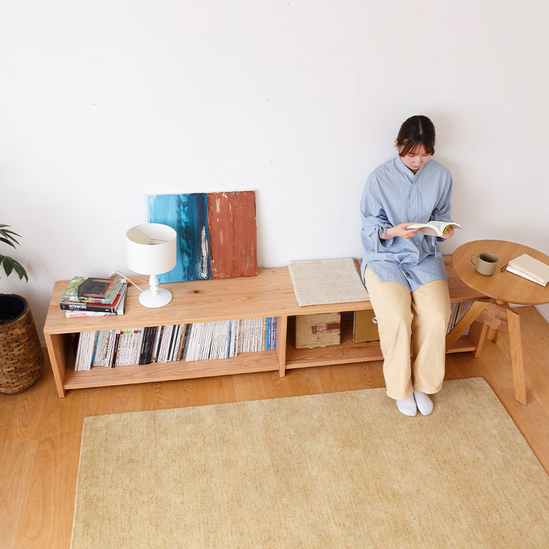 本棚やベンチにもなるオープンテレビボード