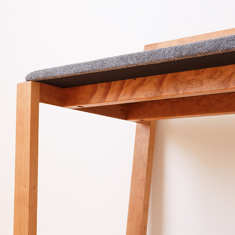 台形脚の軽いベンチ | ボー・デコール オンラインショップ