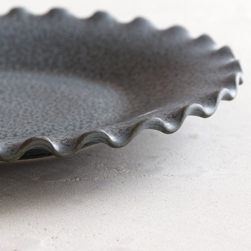 磁器のふち波プレート