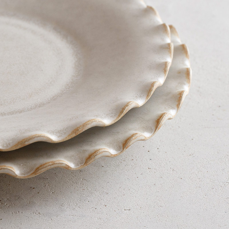 磁器のふち波プレート