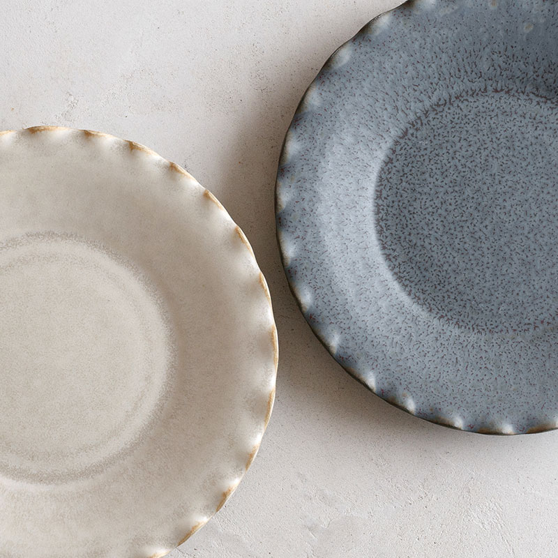 磁器のふち波プレート