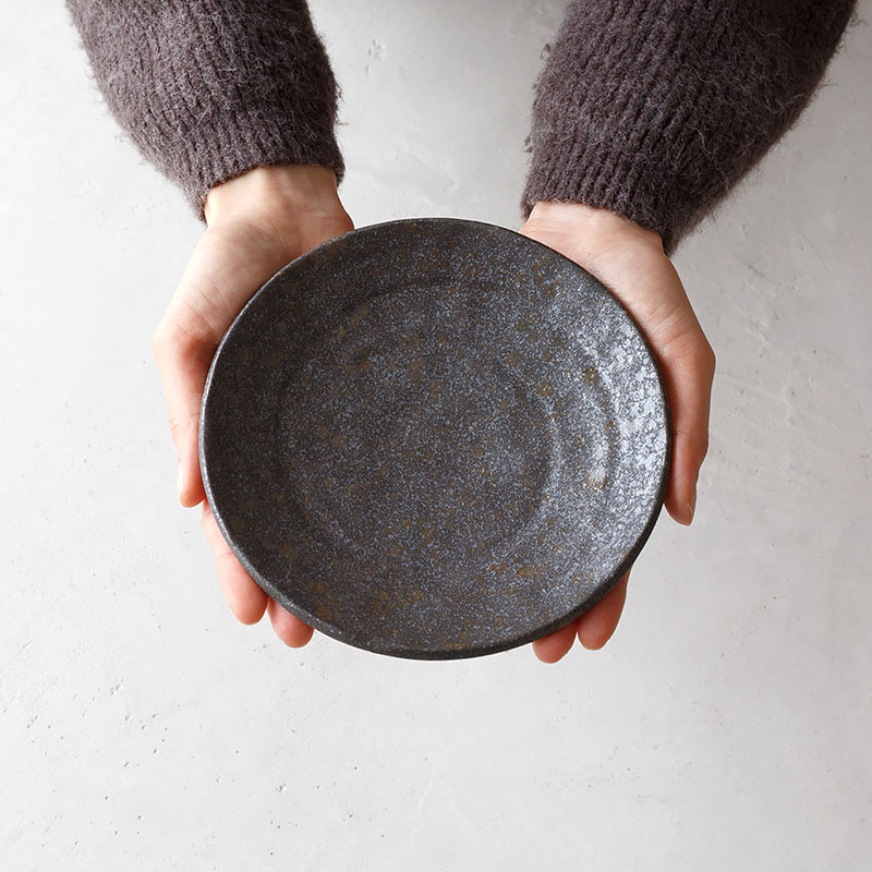 いぶし銀風のお皿