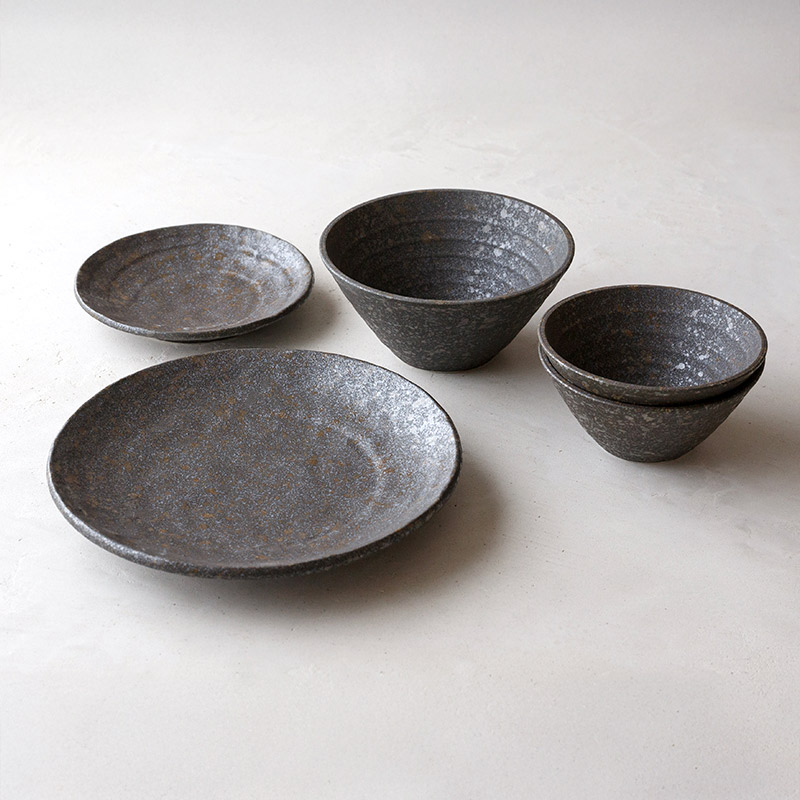 いぶし銀風のお皿