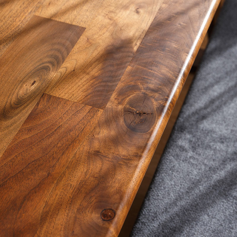 端材を使ったモザイクダイニングテーブル