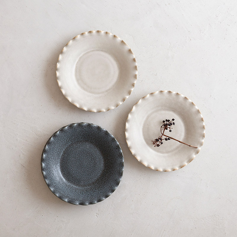 磁器のふち波プレート