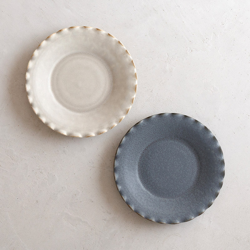磁器のふち波プレート