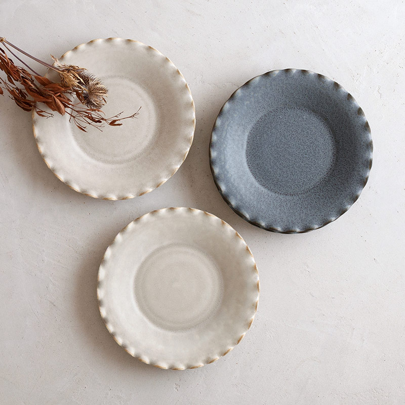 磁器のふち波プレート