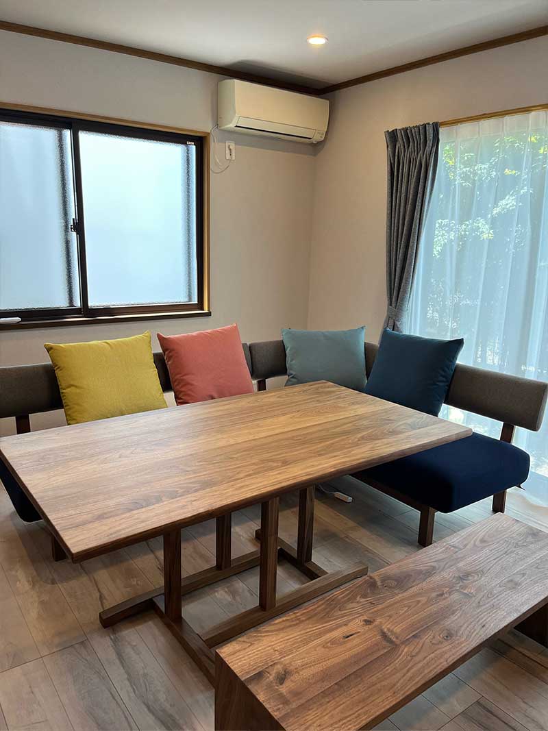 kitani nook ダイニングテーブル 帆布クッション（45㎝角 / 背もたれ用） コの字型ベンチ 無垢の家具
