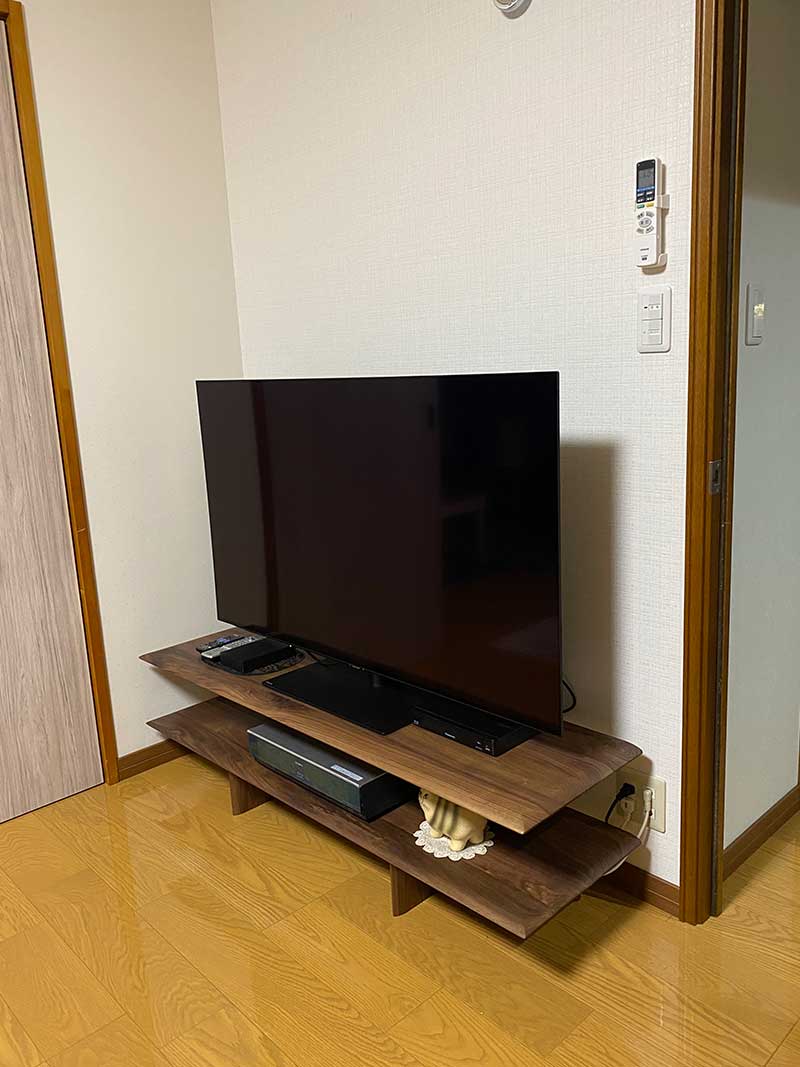 総無垢材のオープンテレビボード