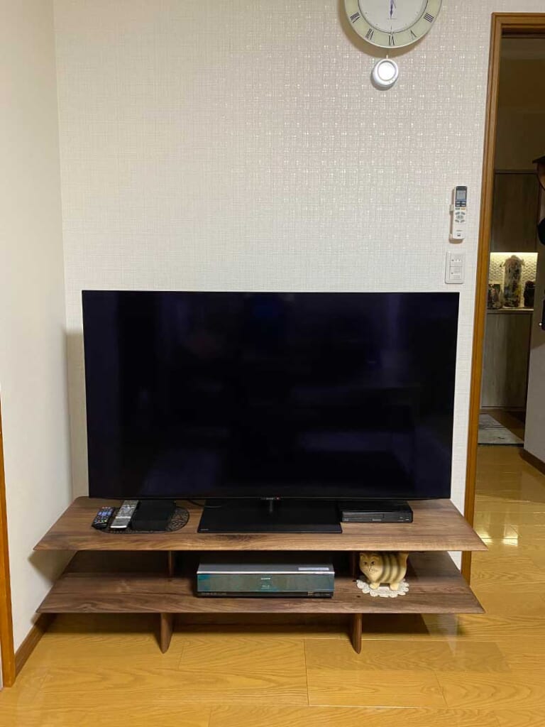 総無垢材のオープンテレビボード